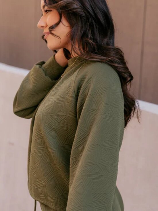 GEEGEE Aria Olive Green Geo Pattern Lounge Top & Bottom Set - Picture 4 of 9